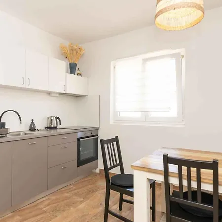 In - Biograd Riviera 43104 شقة بيوغْغاد نا موغو