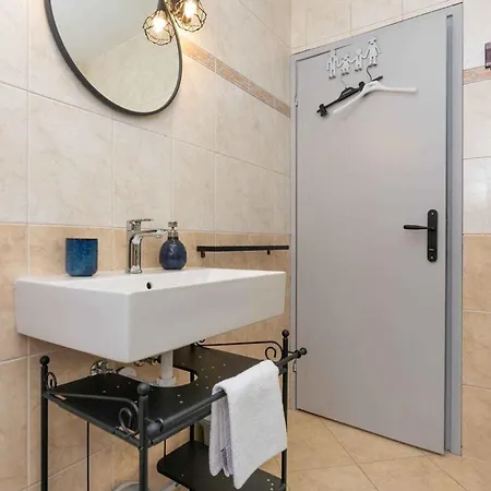 In - Biograd Riviera 43104 شقة *
